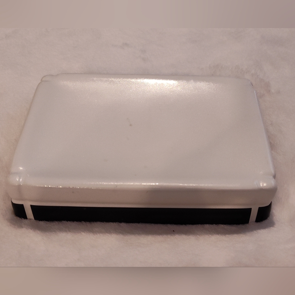 NEW! DKNY Soap Dish